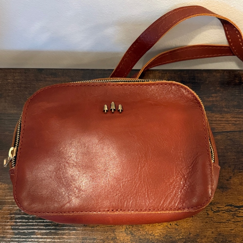 Scarlett Sling Portland Leather Crossbody Bag